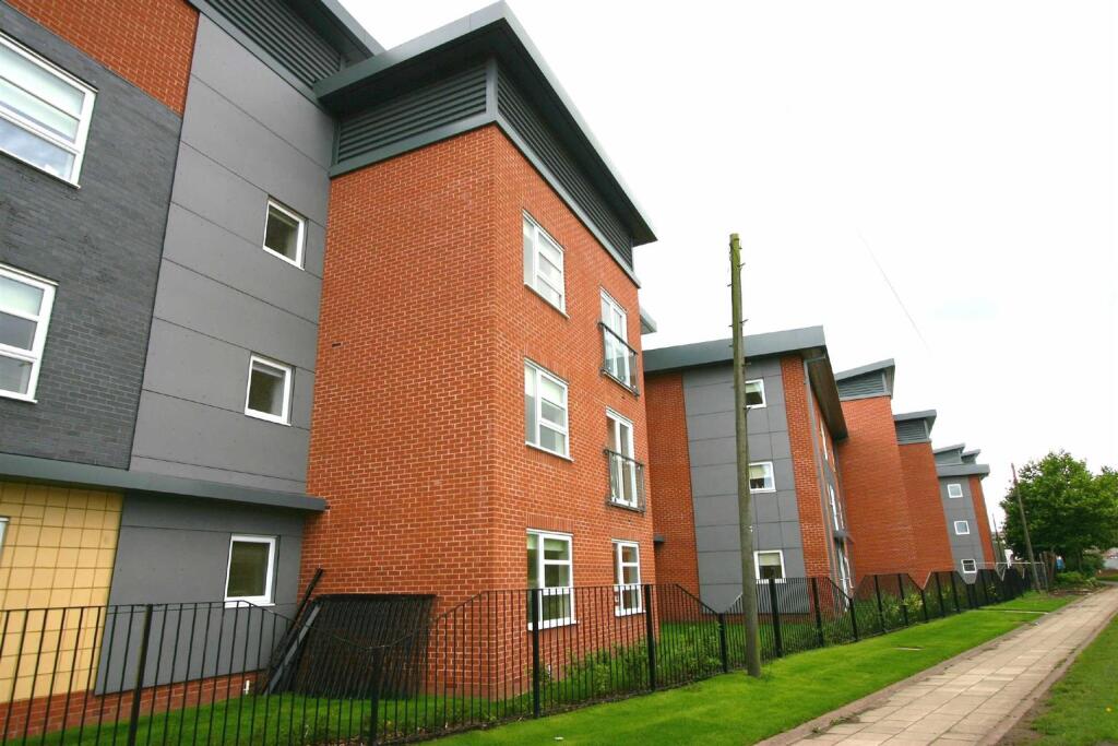 2 bed Apartment for rent in Oldbury. From Redstones - Willenhall 2 bed Apartment for rent in Oldbury. From Redstones - Willenhall