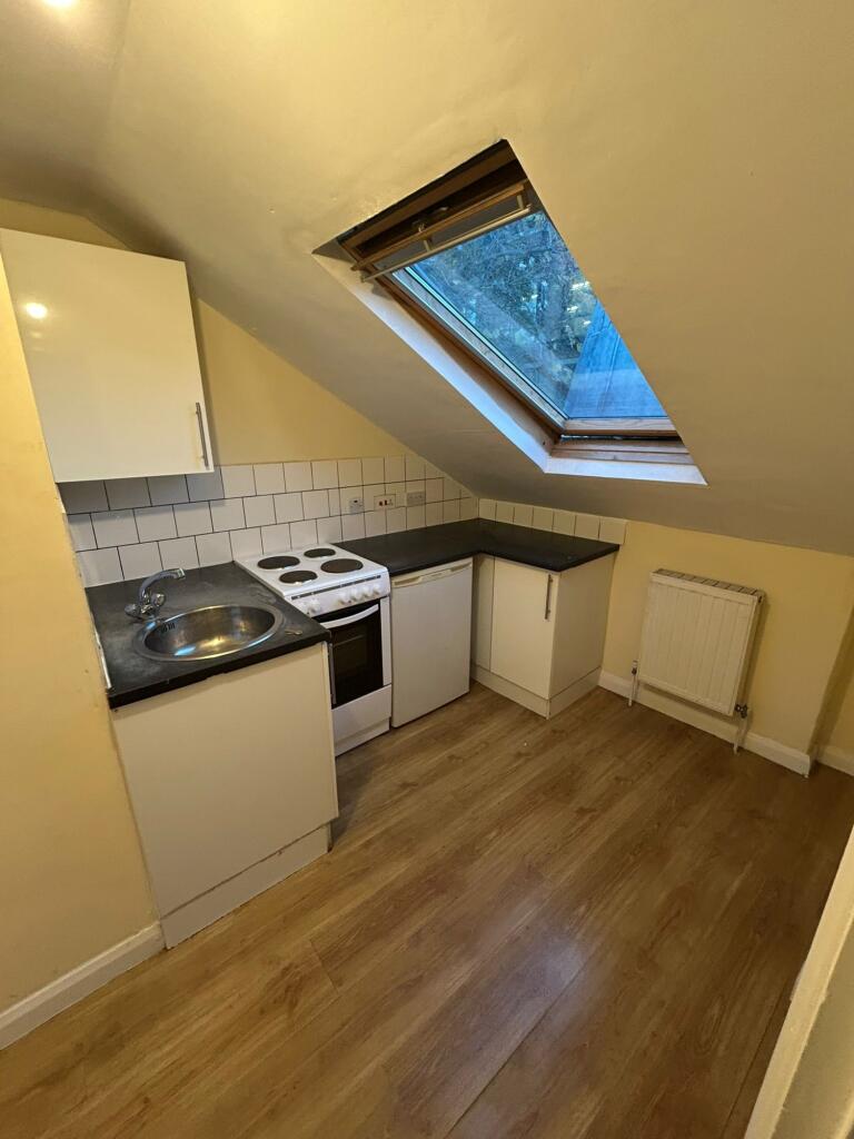 1 bed 1st Floor Flat for rent in London. From Colet Estates London 1 bed 1st Floor Flat for rent in London. From Colet Estates London