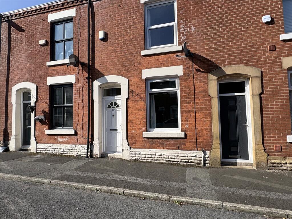 2 bed Mid Terraced House for rent in Stalybridge. From Ryder & Dutton - Ashton-Under-Lyne