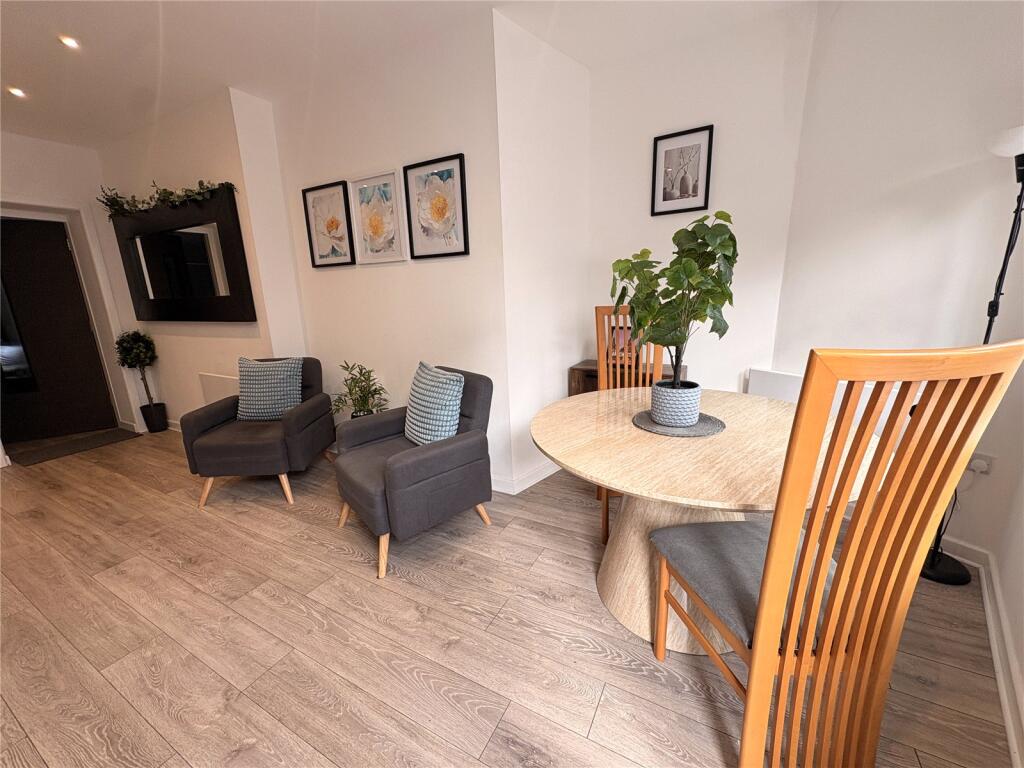 1 bed Apartment for rent in Stalybridge. From Ryder & Dutton - Ashton-Under-Lyne 1 bed Apartment for rent in Stalybridge. From Ryder & Dutton - Ashton-Under-Lyne