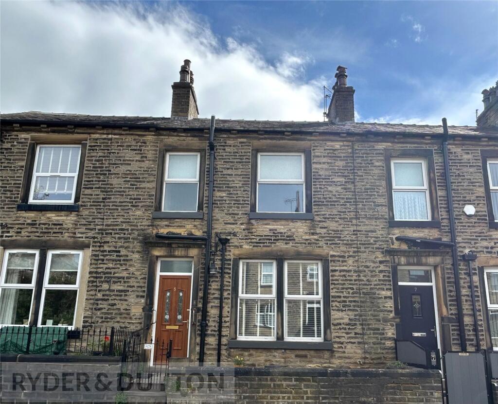 2 bed Mid Terraced House for rent in Stump Cross. From Ryder & Dutton - Halifax