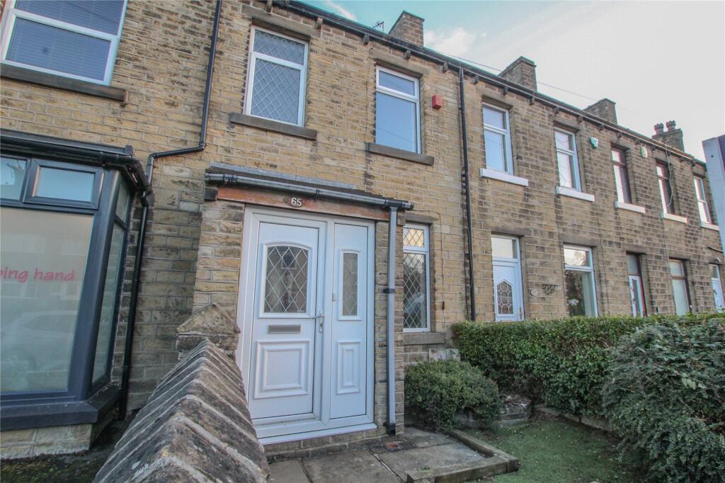 3 bed Mid Terraced House for rent in Outlane. From Ryder & Dutton - Huddersfield