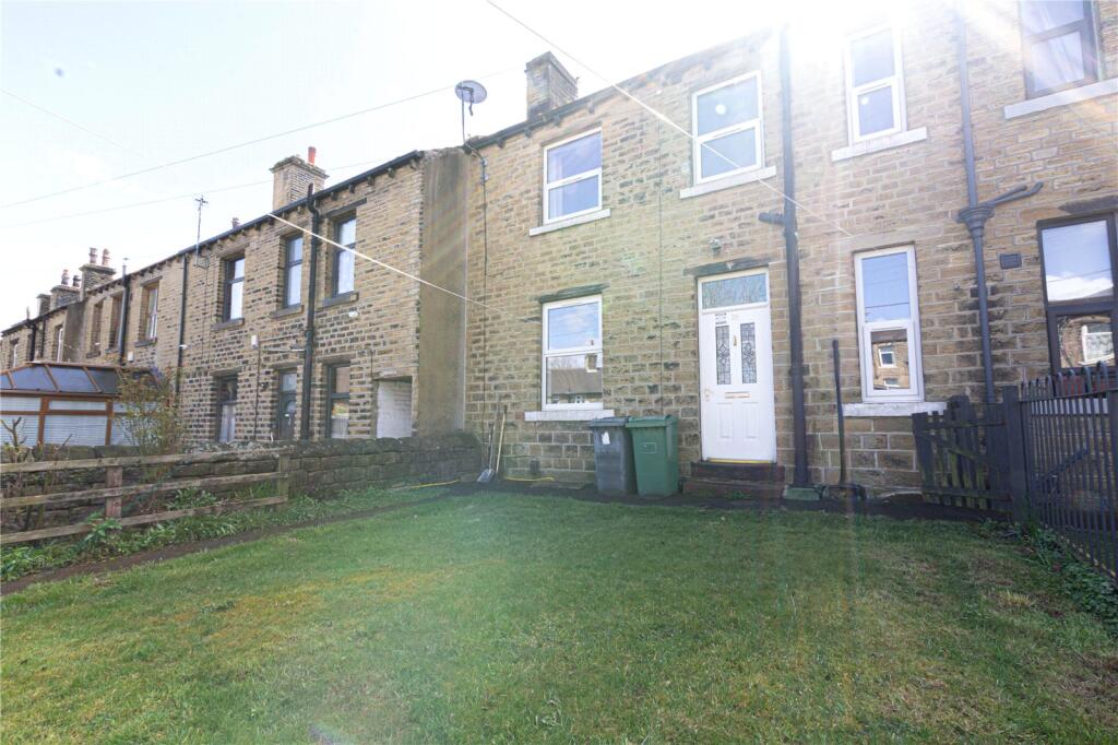 2 bed Mid Terraced House for rent in Outlane. From Ryder & Dutton - Huddersfield 2 bed Mid Terraced House for rent in Outlane. From Ryder & Dutton - Huddersfield
