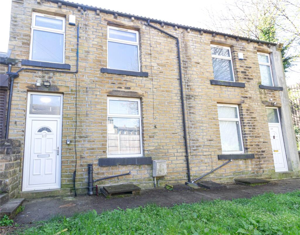 2 bed Mid Terraced House for rent in Huddersfield. From Ryder & Dutton - Huddersfield