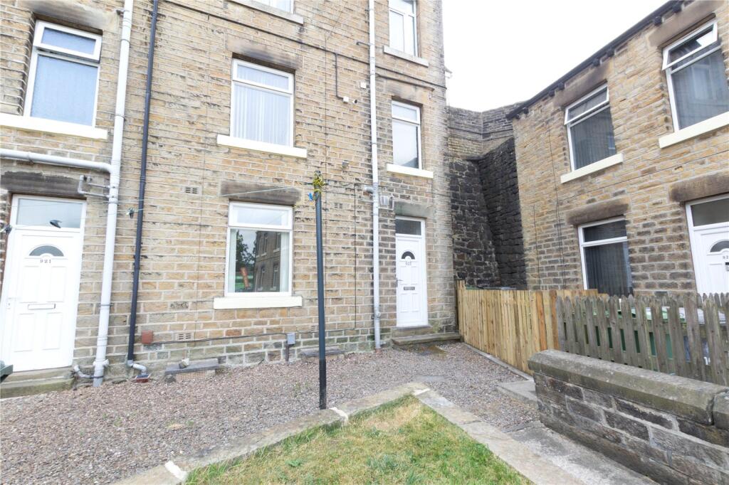 1 bed Mid Terraced House for rent in Netherton. From Ryder & Dutton - Huddersfield 1 bed Mid Terraced House for rent in Netherton. From Ryder & Dutton - Huddersfield