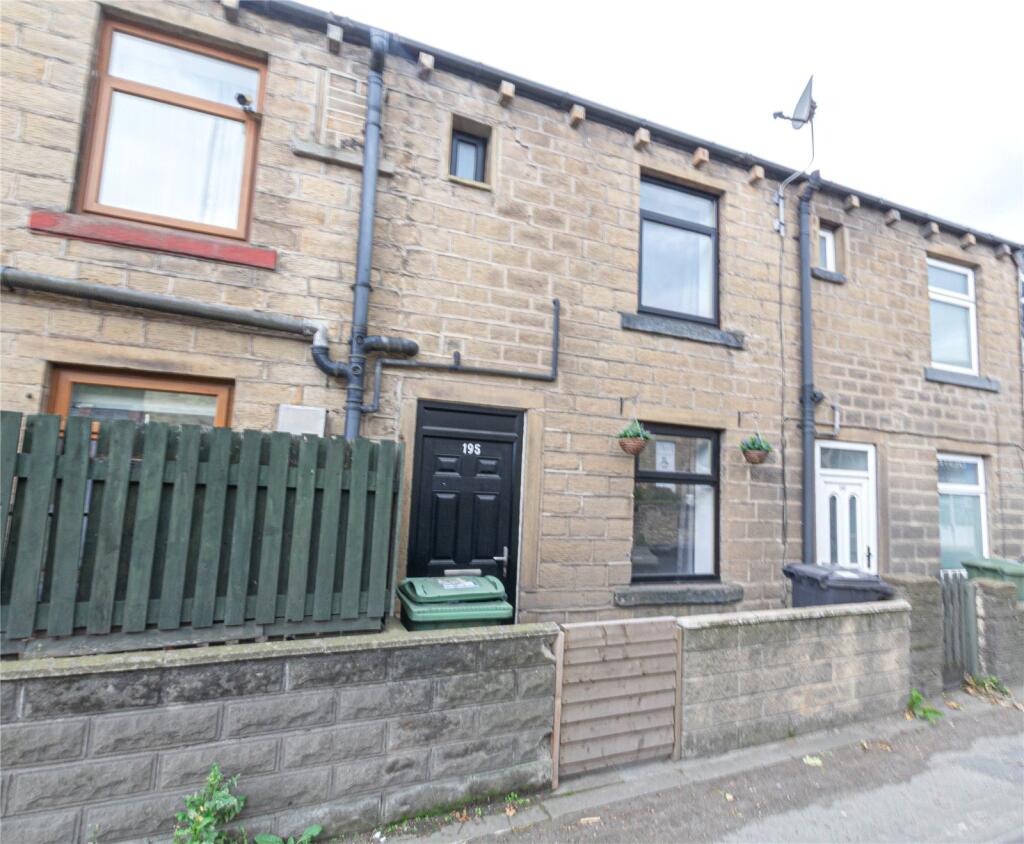 1 bed Mid Terraced House for rent in Mirfield. From Ryder & Dutton - Huddersfield