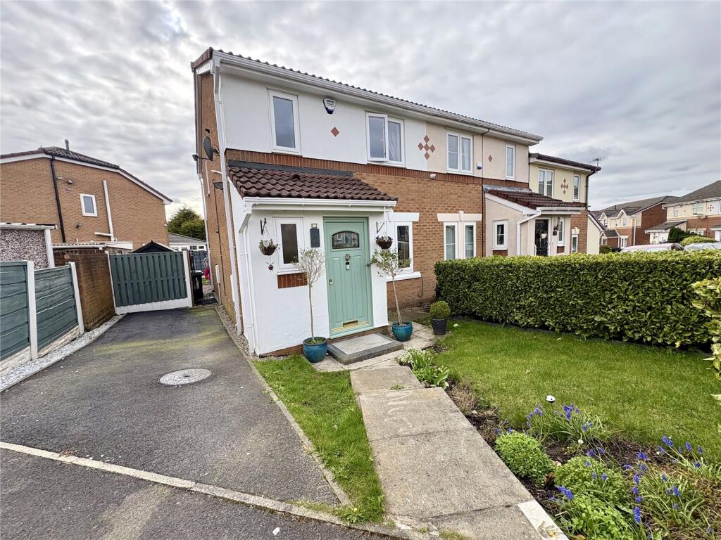 3 bed Semi Detached for rent in Grains Bar. From Ryder & Dutton - Oldham