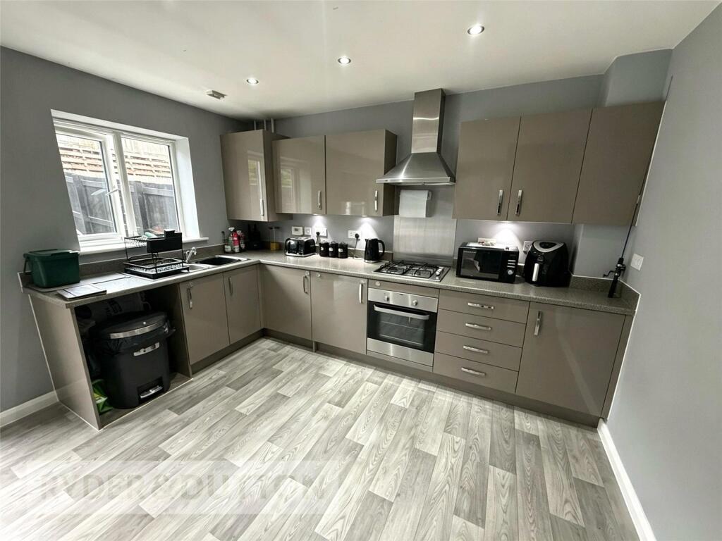 3 bed Detached for rent in Oldham. From Ryder & Dutton - Oldham 3 bed Detached for rent in Oldham. From Ryder & Dutton - Oldham