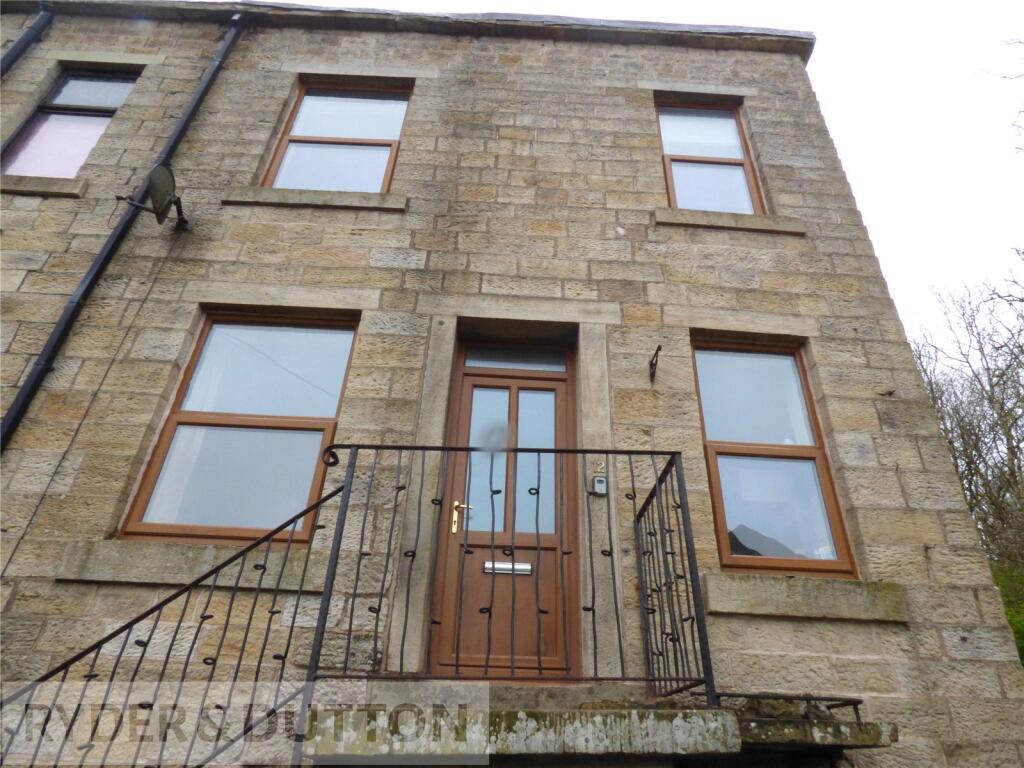 2 bed End of Terrace for rent in Bacup. From Ryder & Dutton - Rawtenstall
