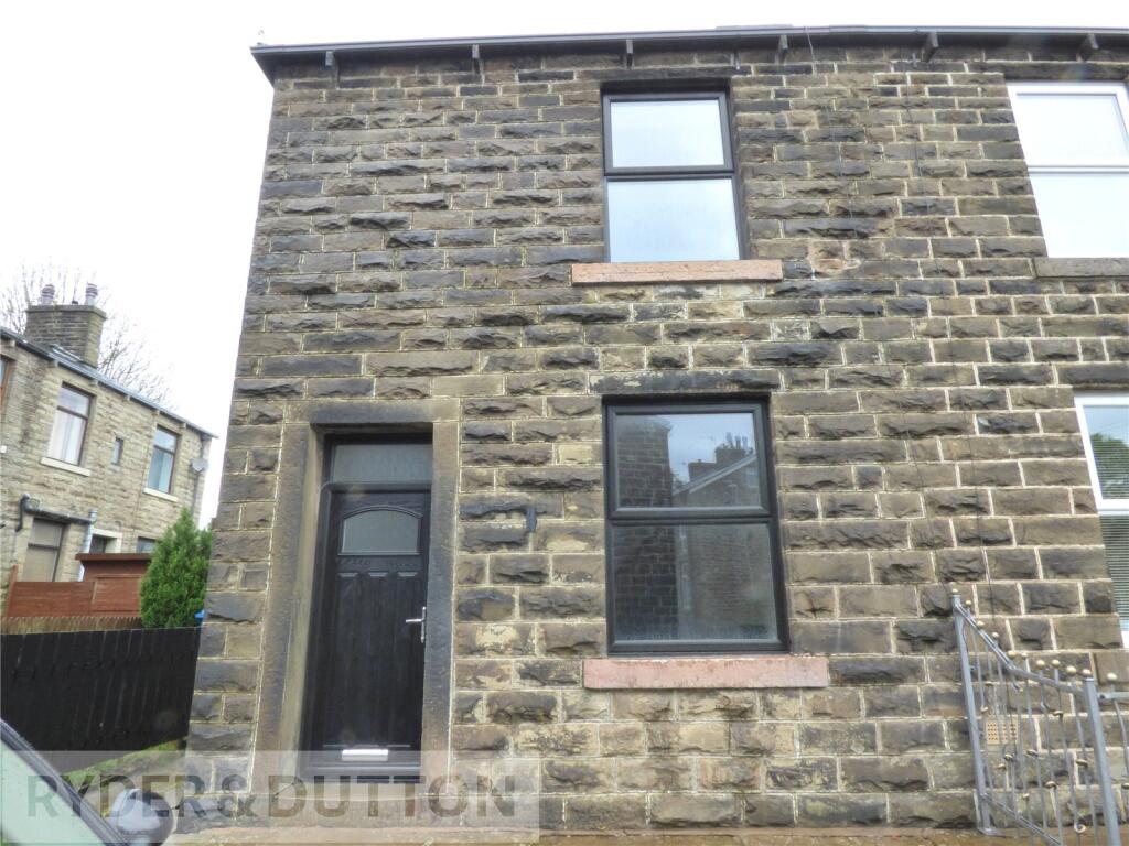 2 bed Mid Terraced House for rent in Bacup. From Ryder & Dutton - Rawtenstall