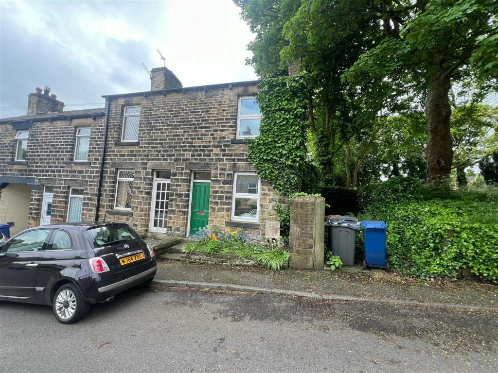 2 bed Mid Terraced House for rent in Penistone. From Lancasters Property Services - Penistone