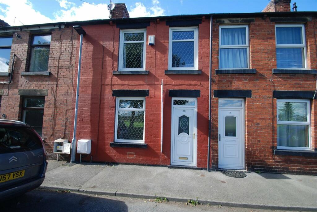 3 bed Mid Terraced House for rent in Gawber. From Lancasters Property Services - Penistone