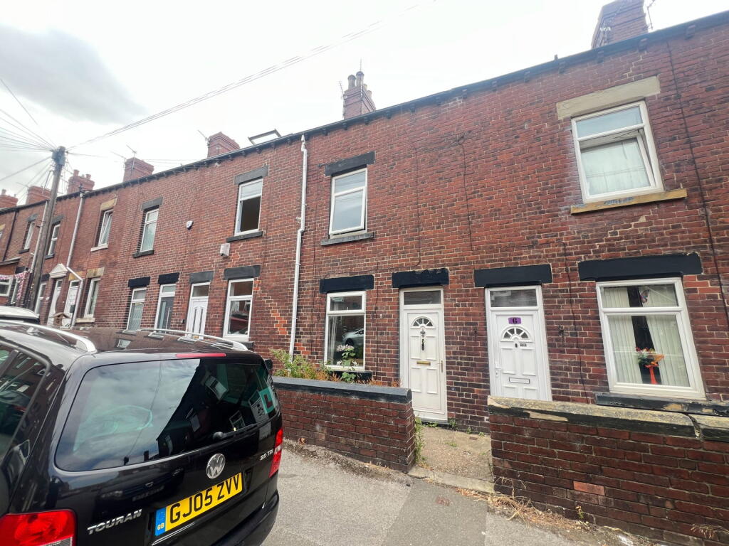 3 bed Mid Terraced House for rent in Barnsley. From Lancasters Property Services - Penistone