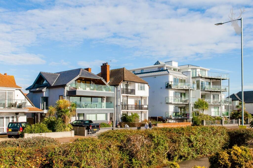 2 bed 1st Floor Flat for rent in Southend-on-Sea. From Butler & Stag - Theydon Bois