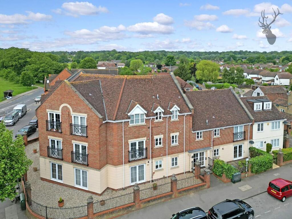 2 bed 1st Floor Flat for rent in Theydon Bois. From Butler & Stag - Theydon Bois