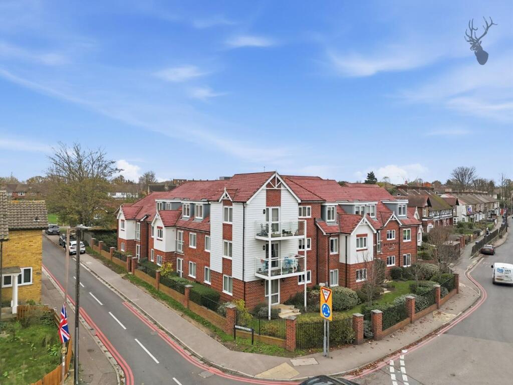 2 bed Apartment for rent in Waltham Abbey. From Butler & Stag - Theydon Bois