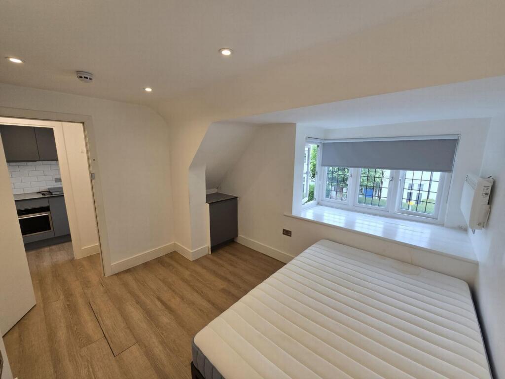 4 bed Studio for rent in Hendon. From Nissen Estates Ltd - London