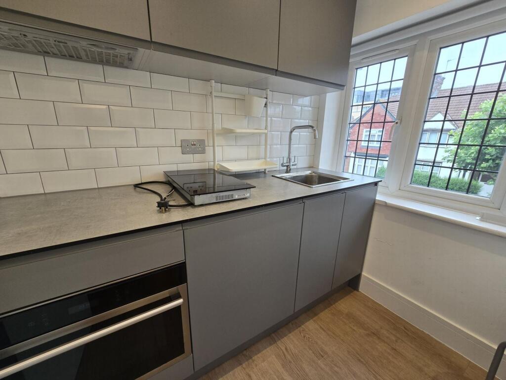 4 bed Studio for rent in Hendon. From Nissen Estates Ltd - London