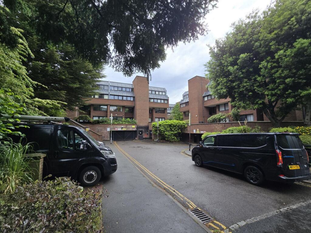2 bed 1st Floor Flat for rent in Hampstead. From Nissen Estates Ltd - London
