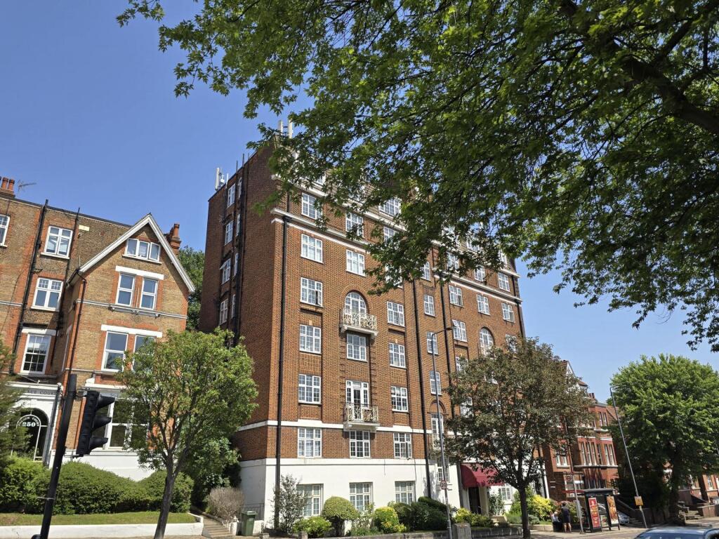 4 bed 1st Floor Flat for rent in Hampstead. From Nissen Estates Ltd - London