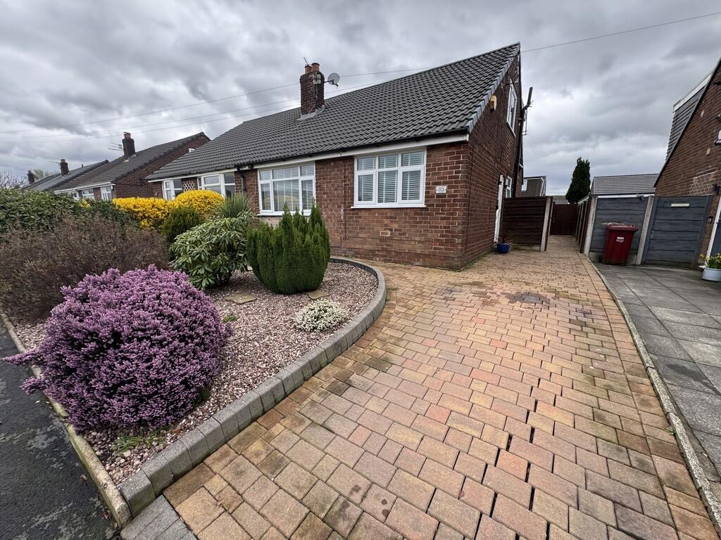 3 bed Semi-detached bungalow for rent in Little Lever. From Hannon Holmes Limited - Bolton 3 bed Semi-detached bungalow for rent in Little Lever. From Hannon Holmes Limited - Bolton