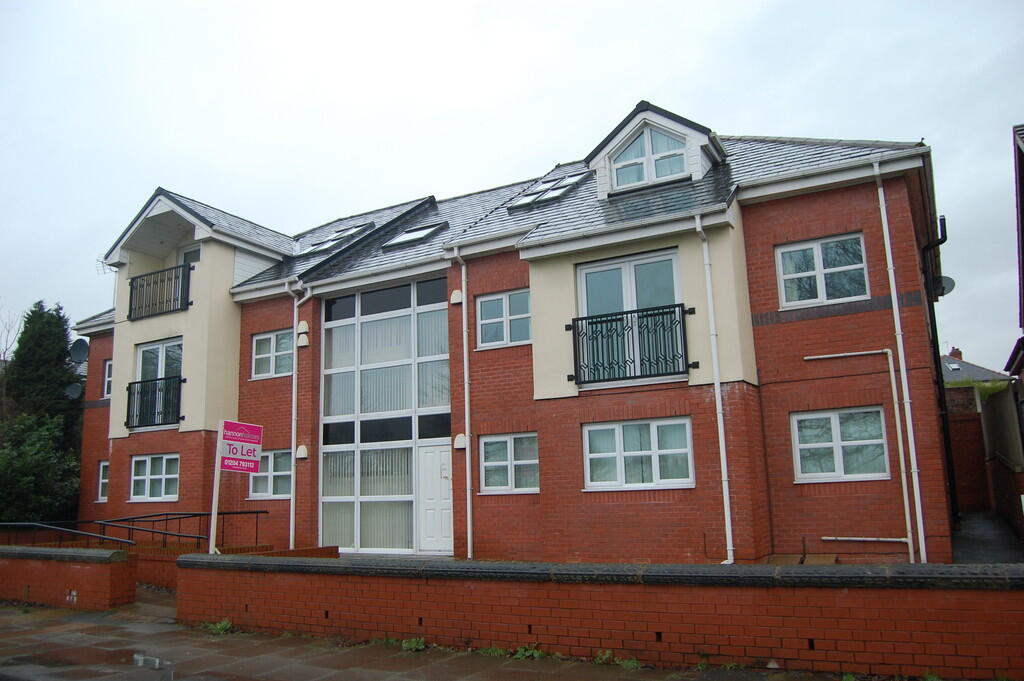 2 bed Apartment for rent in Bury. From Hannon Holmes Limited - Bolton