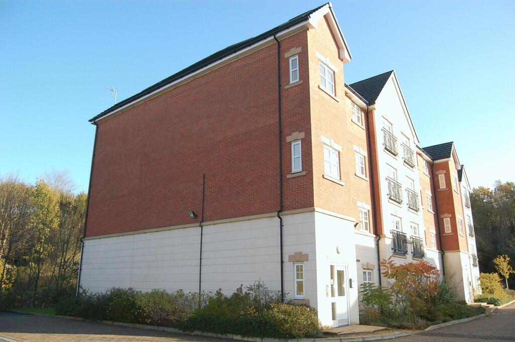 2 bed Apartment for rent in Bolton. From Hannon Holmes Limited - Bolton