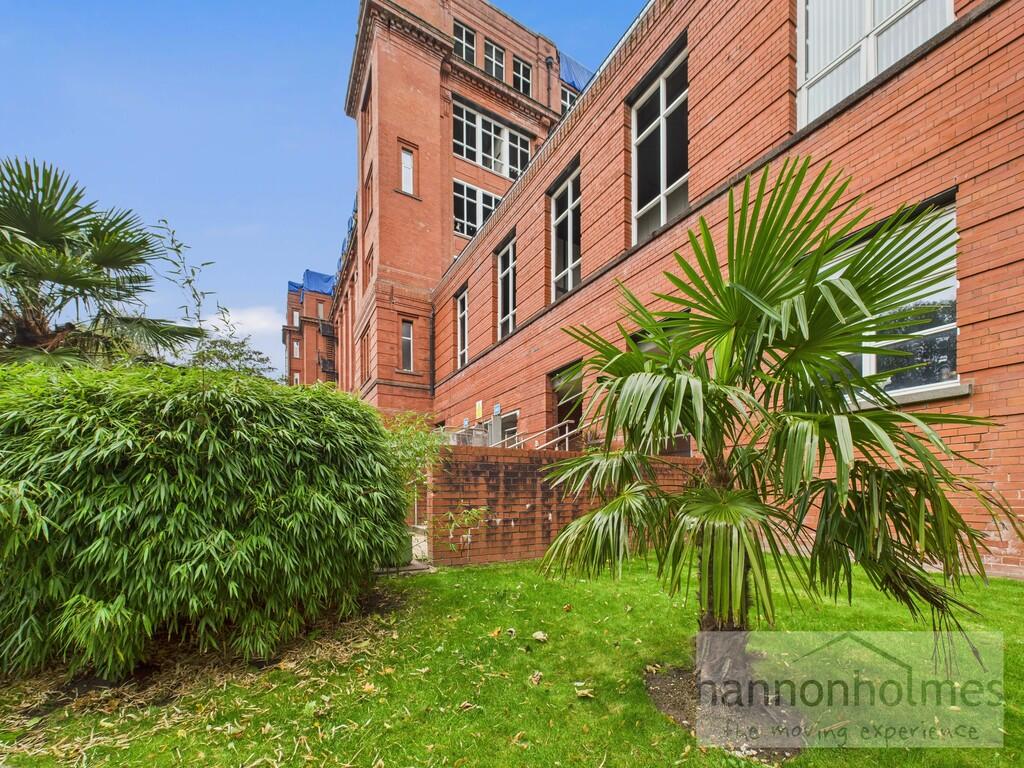 2 bed Apartment for rent in Horrocks Fold. From Hannon Holmes Limited - Bolton