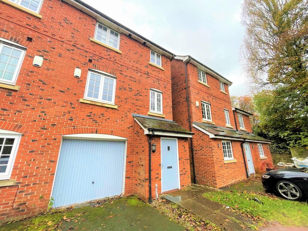 4 bed Semi Detached for rent in Outwood. From Hannon Holmes Limited - Bolton 4 bed Semi Detached for rent in Outwood. From Hannon Holmes Limited - Bolton