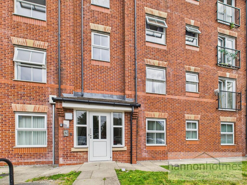 2 bed Apartment for rent in Little Lever. From Hannon Holmes Limited - Bolton