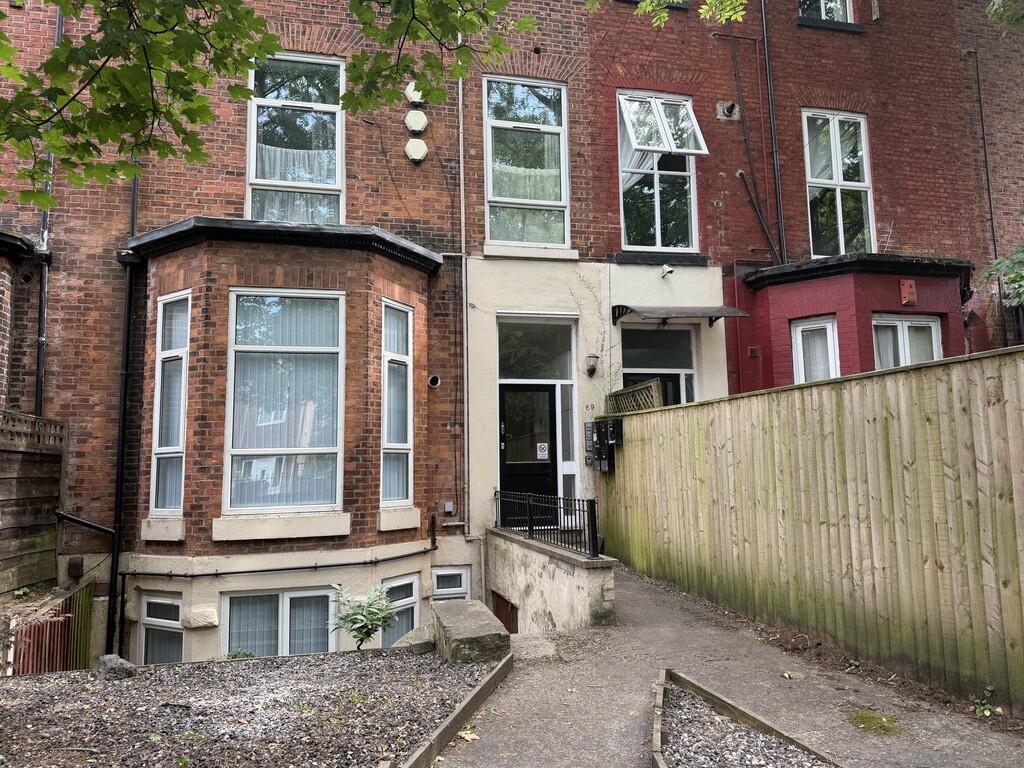 3 bed Apartment for rent in Manchester. From Hannon Holmes Limited - Bolton