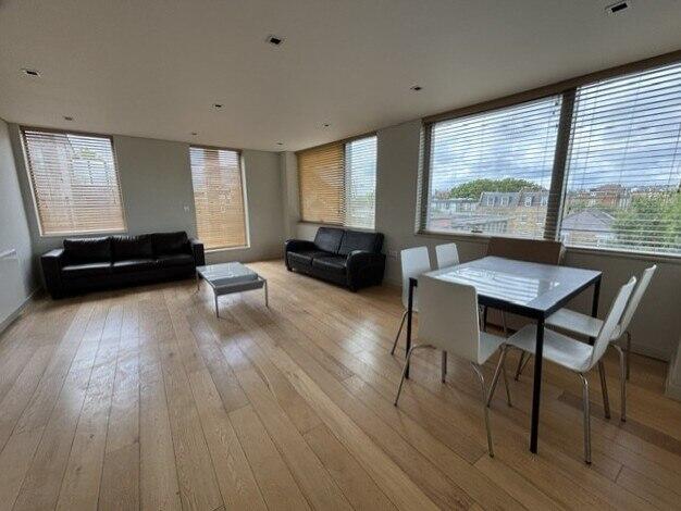 3 bed 1st Floor Flat for rent in Camden Town. From Michael Charles Lettings Camden 3 bed 1st Floor Flat for rent in Camden Town. From Michael Charles Lettings Camden