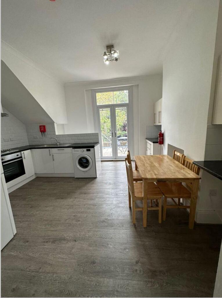 4 bed Mid Terraced House for rent in Camden Town. From Michael Charles Lettings Camden 4 bed Mid Terraced House for rent in Camden Town. From Michael Charles Lettings Camden