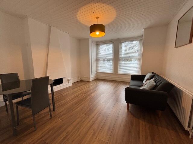 2 bed 1st Floor Flat for rent in London. From Michael Charles Lettings Camden 2 bed 1st Floor Flat for rent in London. From Michael Charles Lettings Camden