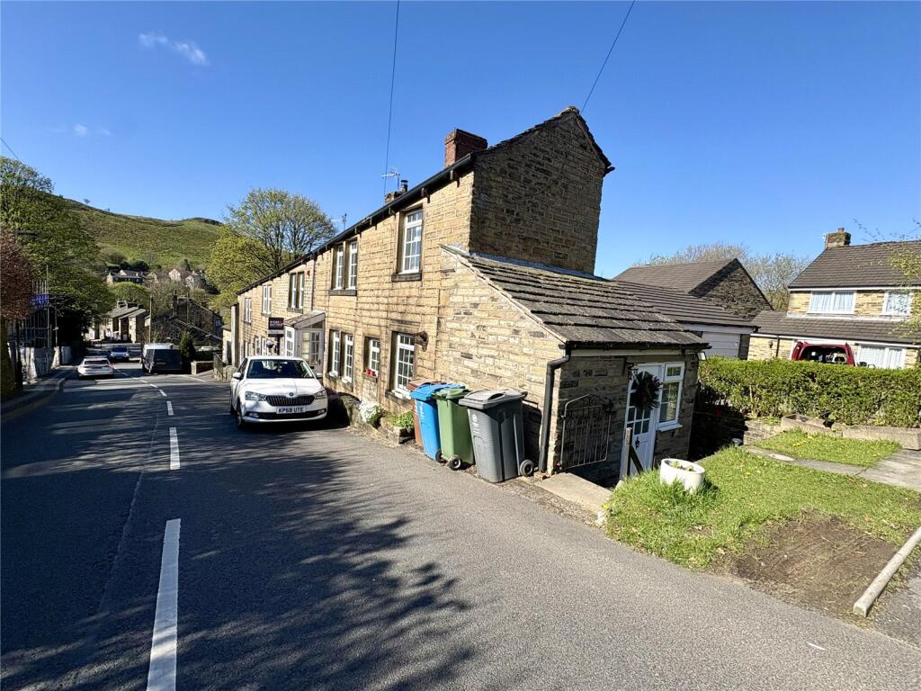 2 bed End of Terrace for rent in Oldham. From Ryder & Dutton - Uppermill