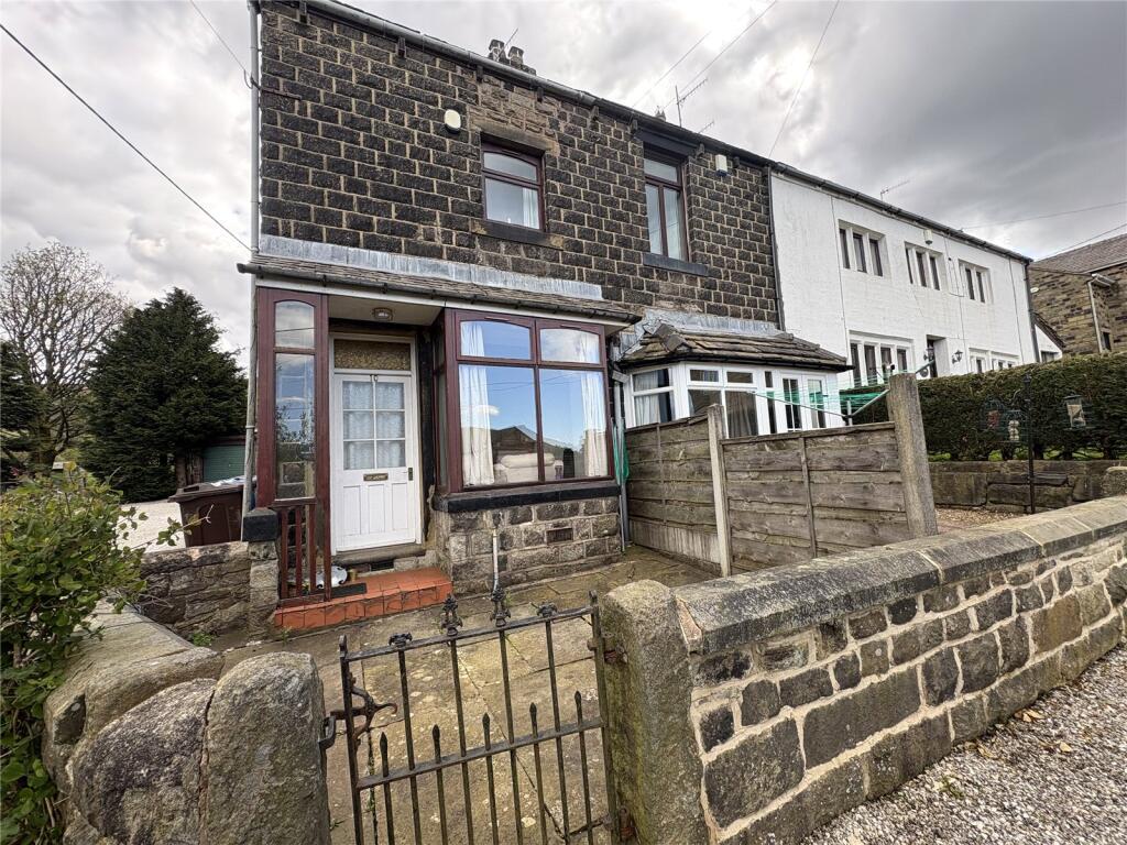 2 bed End of Terrace for rent in Oldham. From Ryder & Dutton - Uppermill