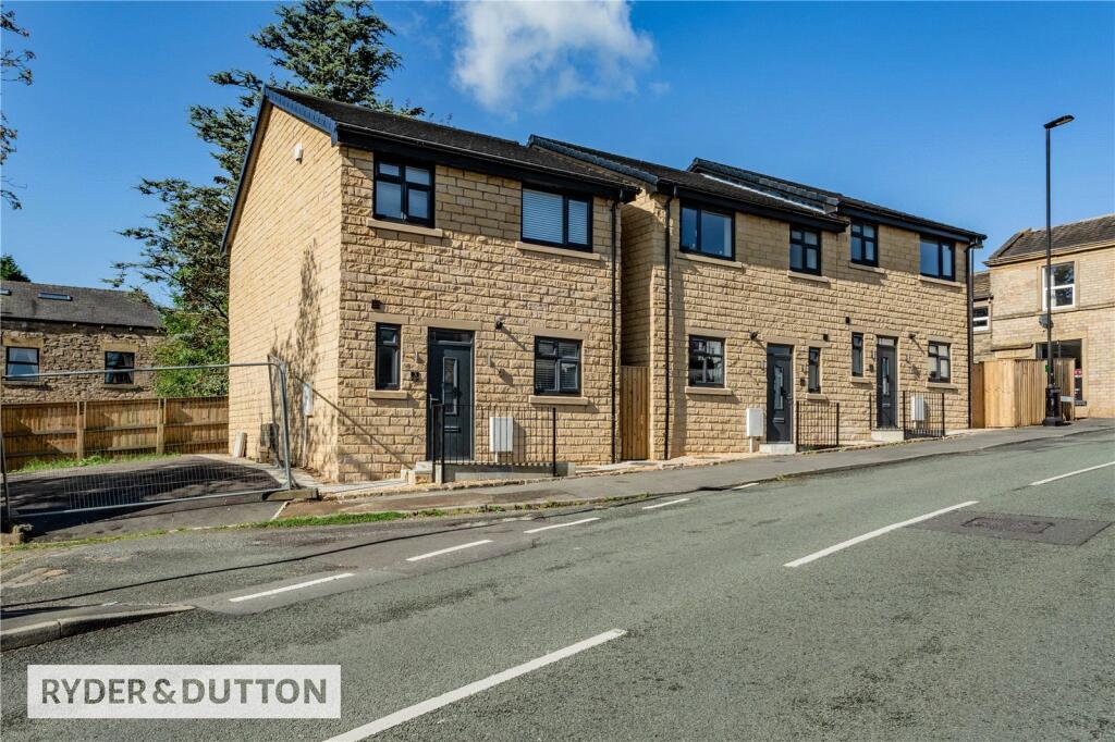 3 bed Detached for rent in Oldham. From Ryder & Dutton - Uppermill 3 bed Detached for rent in Oldham. From Ryder & Dutton - Uppermill