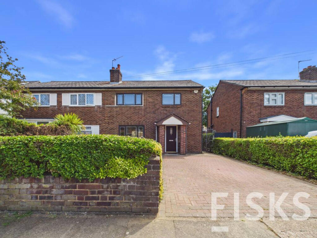 3 bed Semi Detached for rent in Dagenham. From Fisks Ltd - Benfleet 3 bed Semi Detached for rent in Dagenham. From Fisks Ltd - Benfleet
