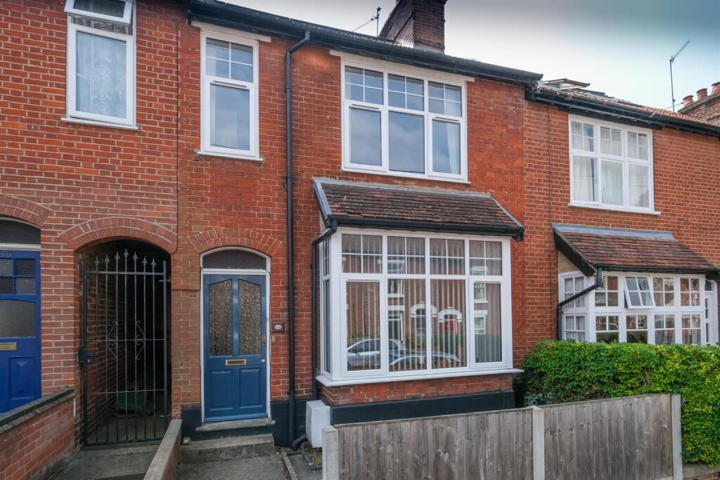 4 bed Detached for rent in Norwich. From Carvels Lettings - Norwich