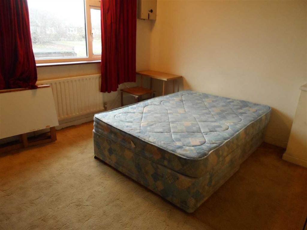 0 bed Room for rent in Feltham. From Drayton Properties West Ealing