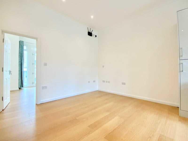 1 bed Apartment for rent in Greenford. From Drayton Properties West Ealing