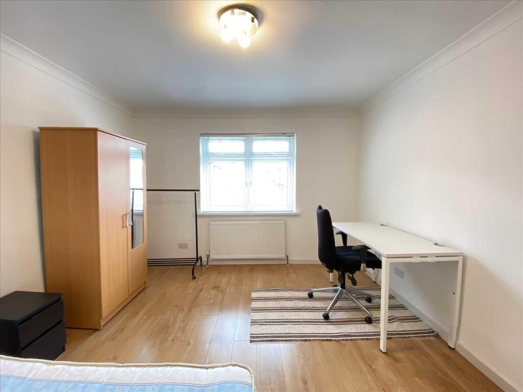 4 bed House Share for rent in Acton. From Drayton Properties West Ealing