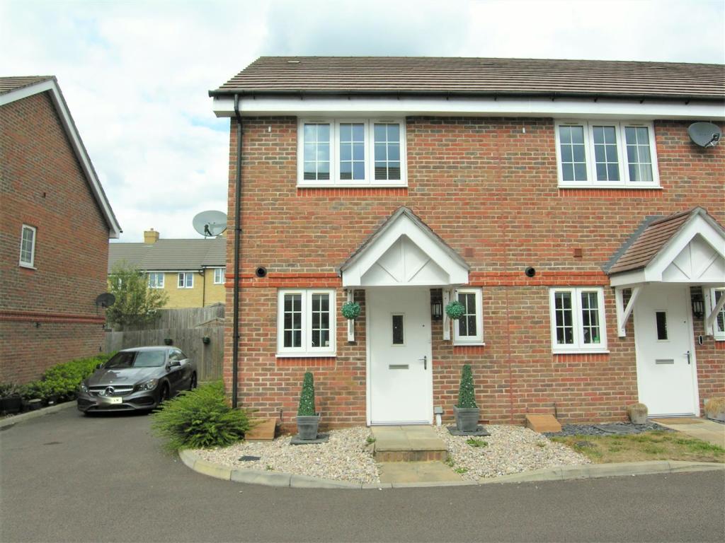 2 bed End of Terrace for rent in Woking. From brandons - Knaphill
