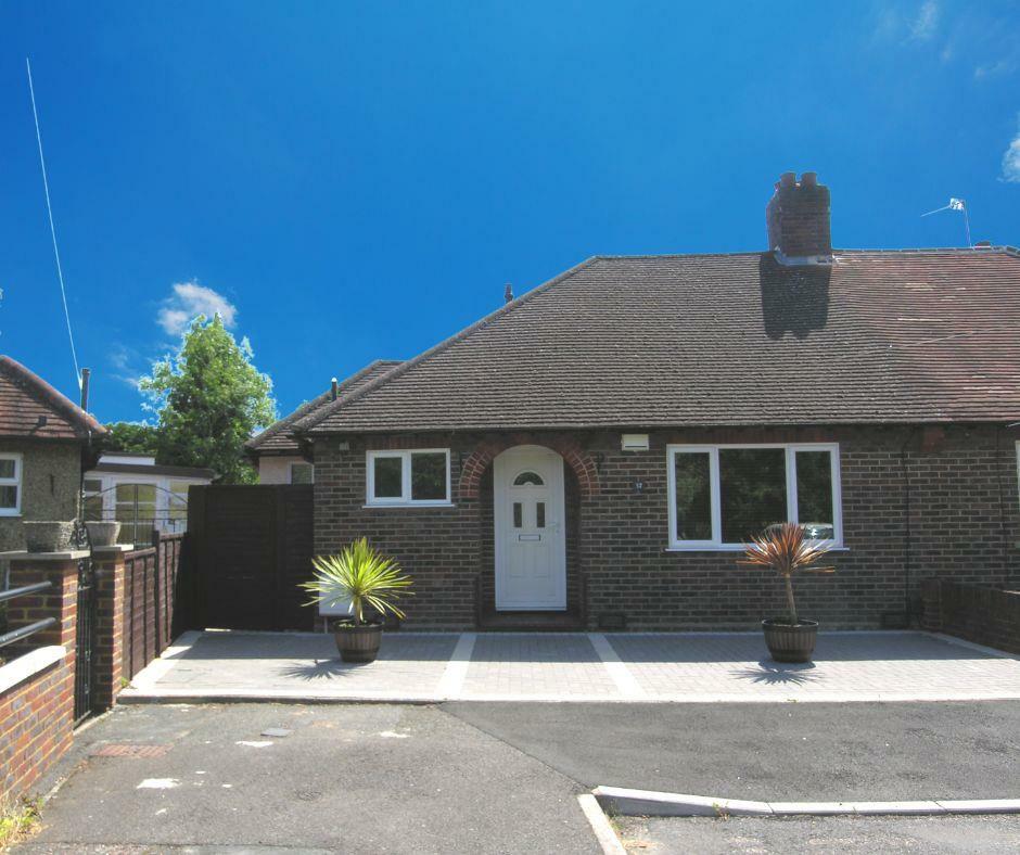 3 bed Semi-detached bungalow for rent in Pyle Hill. From brandons - Knaphill 3 bed Semi-detached bungalow for rent in Pyle Hill. From brandons - Knaphill
