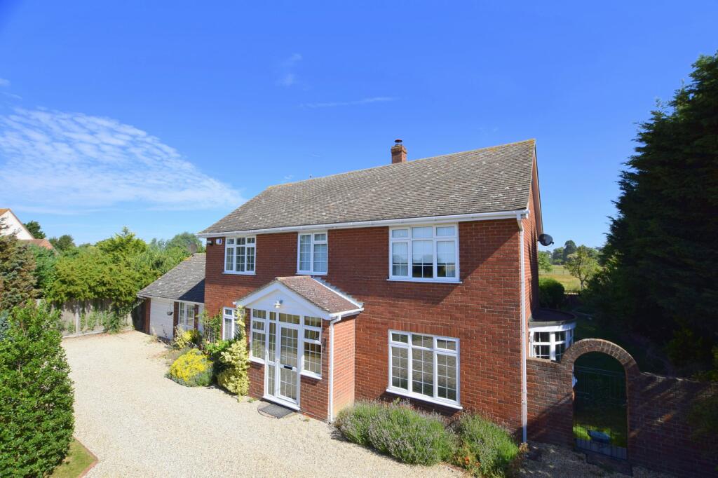 3 bed Detached House for rent in St Osyth. From Fenn Wright - Colchester