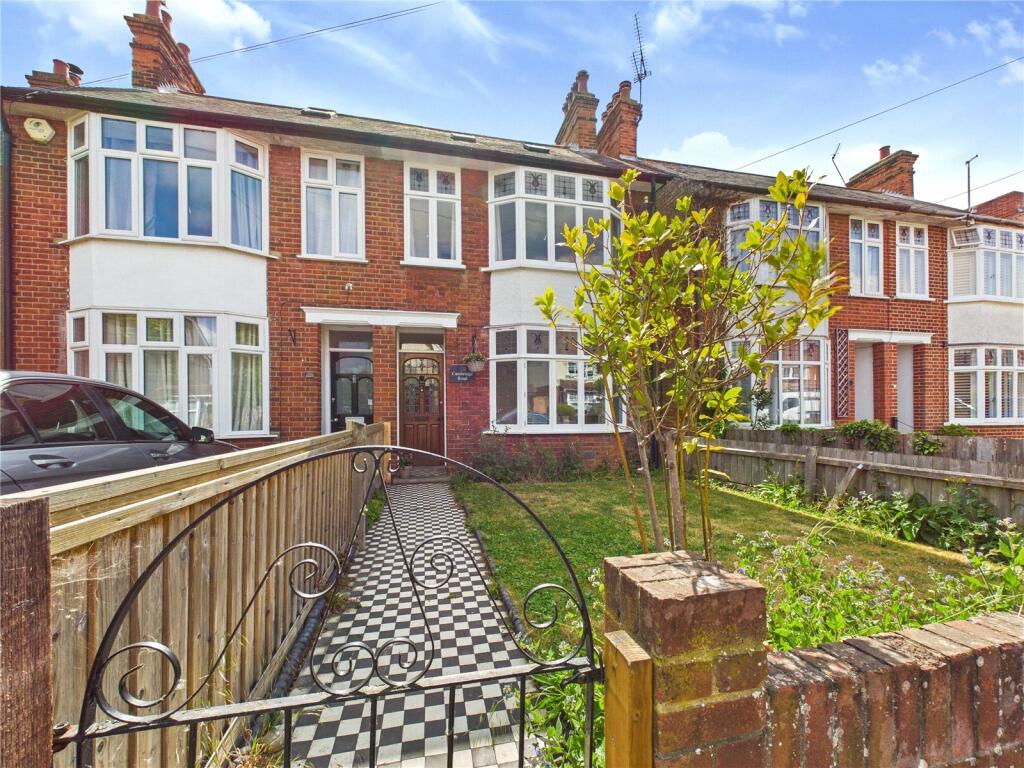 4 bed Semi Detached for rent in Colchester. From Fenn Wright - Colchester 4 bed Semi Detached for rent in Colchester. From Fenn Wright - Colchester