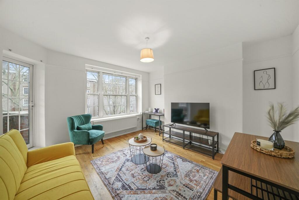 2 bed Apartment for rent in Camden Town. From Oliver's Town Hampstead