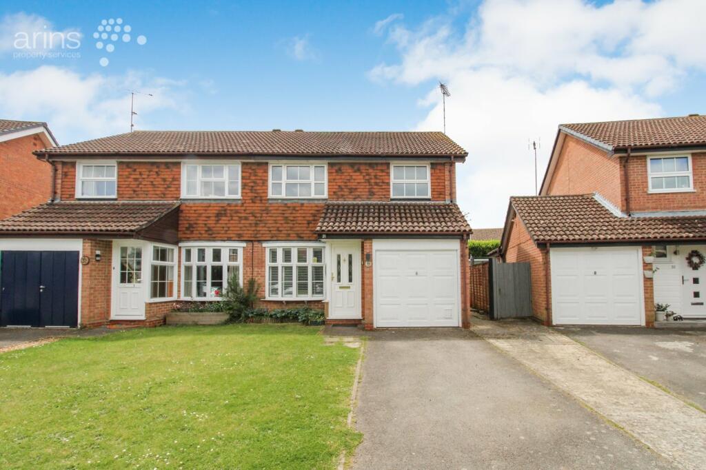 3 bed Semi-Detached House for rent in Reading. From Arins Property Services - Reading