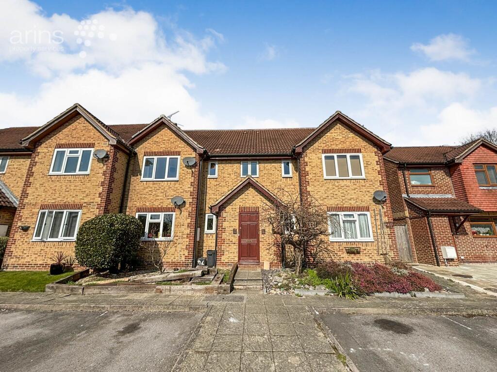 2 bed 1st Floor Flat for rent in Sindlesham. From Arins - Lower Earley
