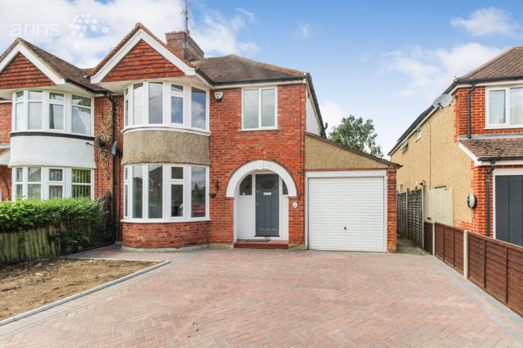 3 bed Semi Detached for rent in Woodley. From Arins - Lower Earley 3 bed Semi Detached for rent in Woodley. From Arins - Lower Earley